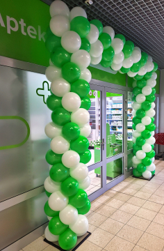 Brama balonowa na otwarcie apteki DrMax po remoncie we Wrocławiu na Zwycięskiej