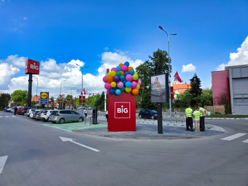 Olbrzymie balony helowe na otwarcie Galerii BIG w Dzierżoniowie