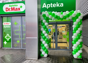 Brama z balonów na ulicy Bardzkiej we Wrocławiu