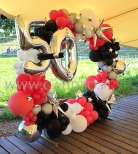Dekoracja z balonów na 50 urodziny.