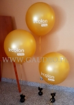 Gigantyczne balony z nadrukiem i helem.