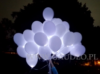 Balony z helem i diodami led.