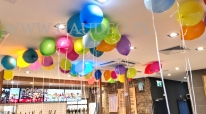 Balony helowe na otwarcie restauracji.
