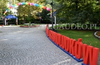 Balony helowe na festiwalu krasnoludków.