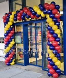 Brama z balonów w Lesznie.