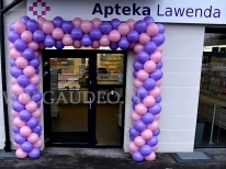 Brama z balonów na otwarcie apteki we Wrocławiu.