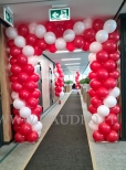 Dekoracja balonowa z okazji otwarcia biura.