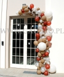 Balonowa dekoracja wejścia.