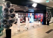 Balony z helem na otwarcie salonu 4F we Wrocławiu.