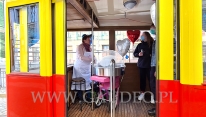 Kręcimy watę cukrową w tramwaju.