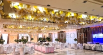 Weselna dekoracja na wesele przy pomocy balonów z helem.