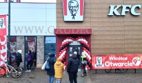 Łuk balonowy na otwarcie KFC w Brzegu.