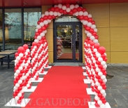 Brama z balonów w Bełchatowie.