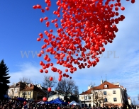 Wypuszczenie 1000 balonów z helem z okazji Walentynek.