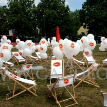 Balony na hel na pikniku.