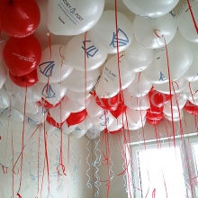 Balony napełnione helem na prezentacji nowego wrocławskiego osiedla.