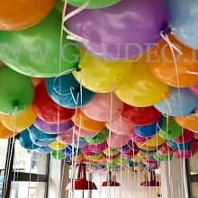 Balony helowe na otwarcie restauracji.
