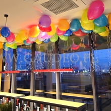 Balony helowe w KFC.
