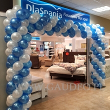 Kwadratowa brama balonowa.