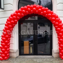 Brama z balonów w Warszawie.