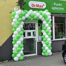 Brama balonowa na otwarcie w Rybarzowicach.
