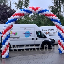 Brama balonowa w Warszawie.