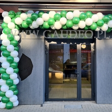 Girlanda balonowa we Wrocławiu.