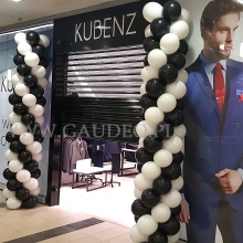 Kolumny balonowe z okazji otwarcia.