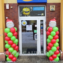Kolumny z balonów we Wrocławiu na Hubskiej.