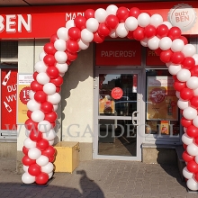 Brama z balonów dla sklepu Duży Ben.