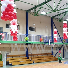 Dekoracja z balonów na Mikołajki pod Poznaniem.