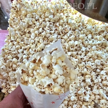 Popcorn na piknik.