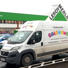 Gotowi do realizacji dekoracji balonowej w Giga Markecie Leroy Merlin Mirków.