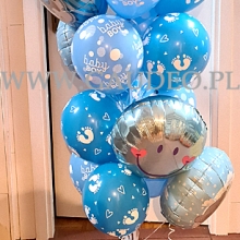 Balony helowe w stroiku z okazji narodzin dziecka.